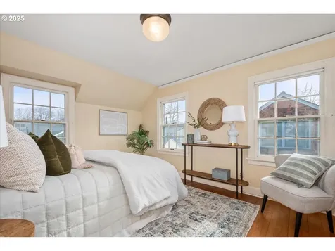 6502 SE 31st Avenue Portland OR 97202