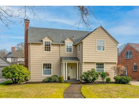 6502 SE 31st Avenue Portland OR 97202