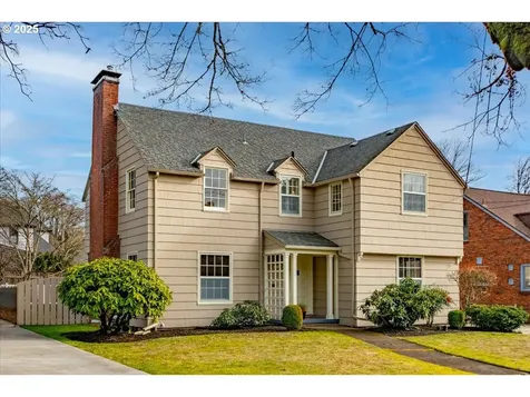 6502 SE 31st Avenue Portland OR 97202