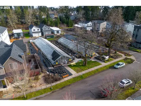2022 Village Center Drive SE Salem OR 97302