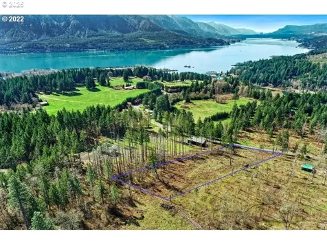 Kelly-henke Road Home Valley WA 98648