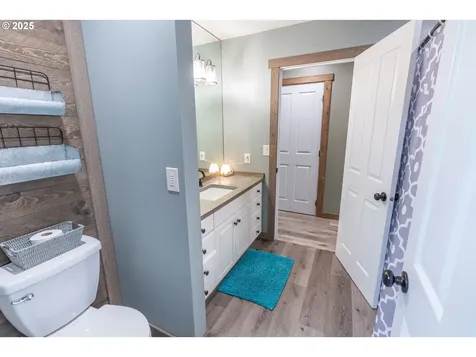 520 NE 6th Street Dufur OR 97021