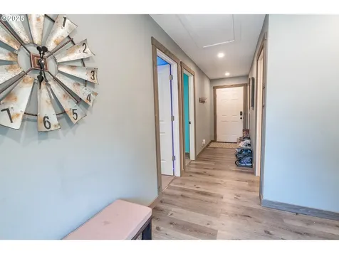 520 NE 6th Street Dufur OR 97021