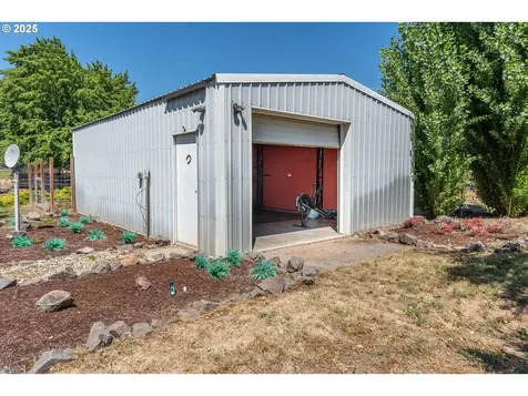 520 NE 6th Street Dufur OR 97021