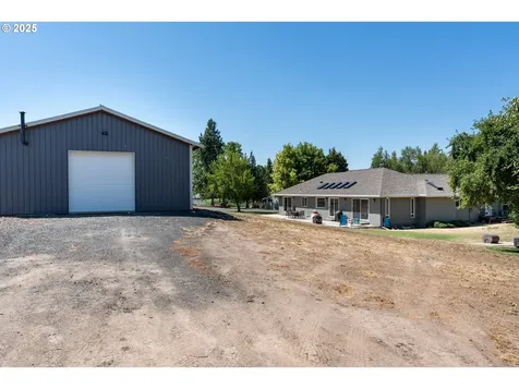 520 NE 6th Street Dufur OR 97021