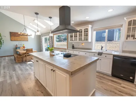 520 NE 6th Street Dufur OR 97021