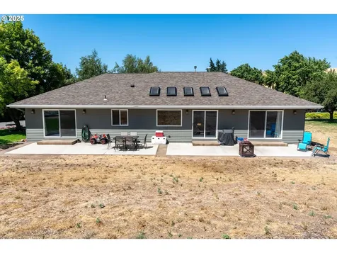 520 NE 6th Street Dufur OR 97021