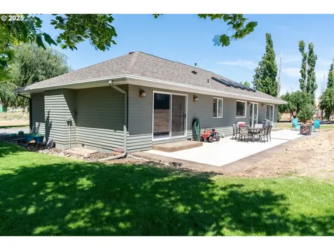 520 NE 6th Street Dufur OR 97021