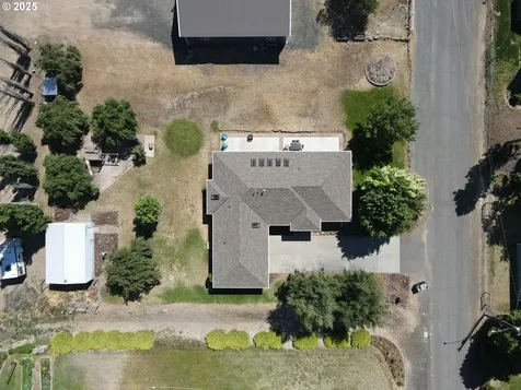 520 NE 6th Street Dufur OR 97021