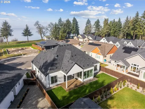 6707 NW 26th Court Vancouver WA 98665