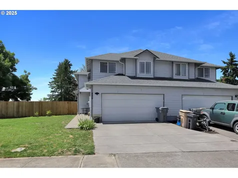 860 S 8th Street Harrisburg OR 97446