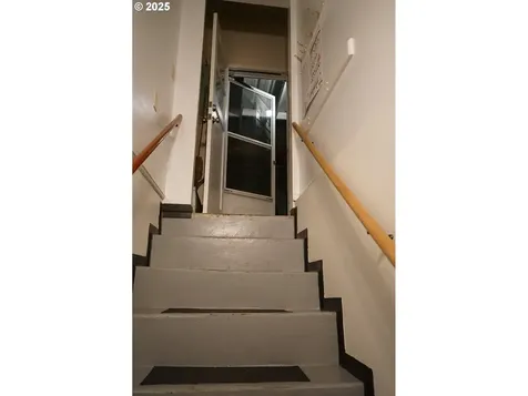 12407 NE Morris Street Portland OR 97230