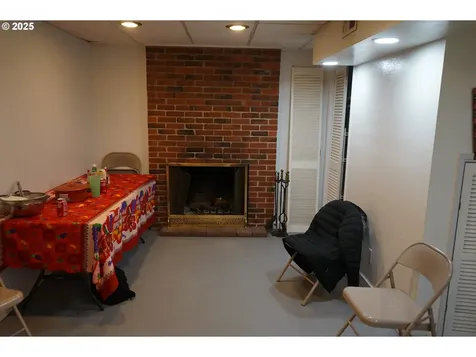 12407 NE Morris Street Portland OR 97230