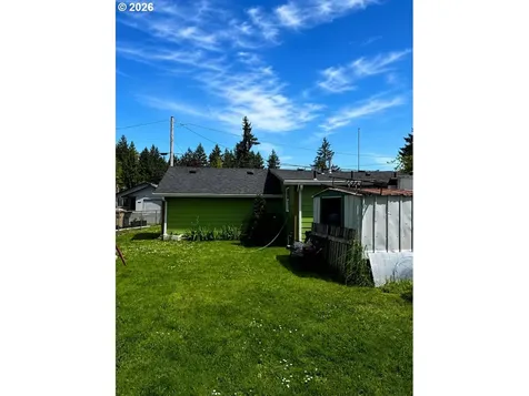 1649 Elm Street Sweet Home OR 97386