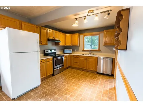 634 Waverly Drive SE Albany OR 97322