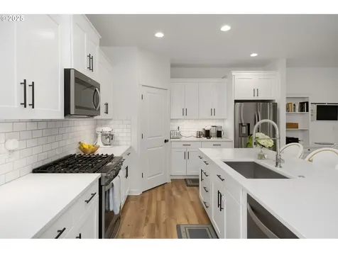 7242 SW Bay Lane Wilsonville OR 97070
