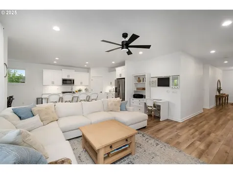 7242 SW Bay Lane Wilsonville OR 97070