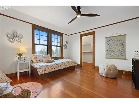 2908 NW Thurman Street Portland OR 97210