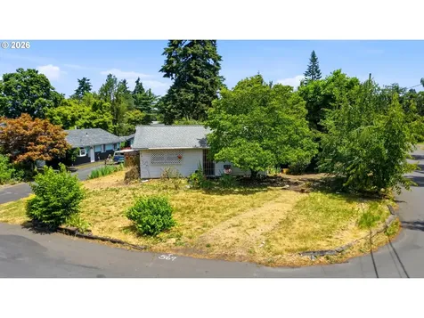 1808 NE 114th Place Portland OR 97220