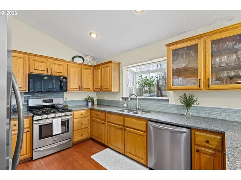 17809 NE Marine Drive Portland OR 97230