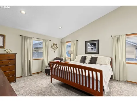 17809 NE Marine Drive Portland OR 97230