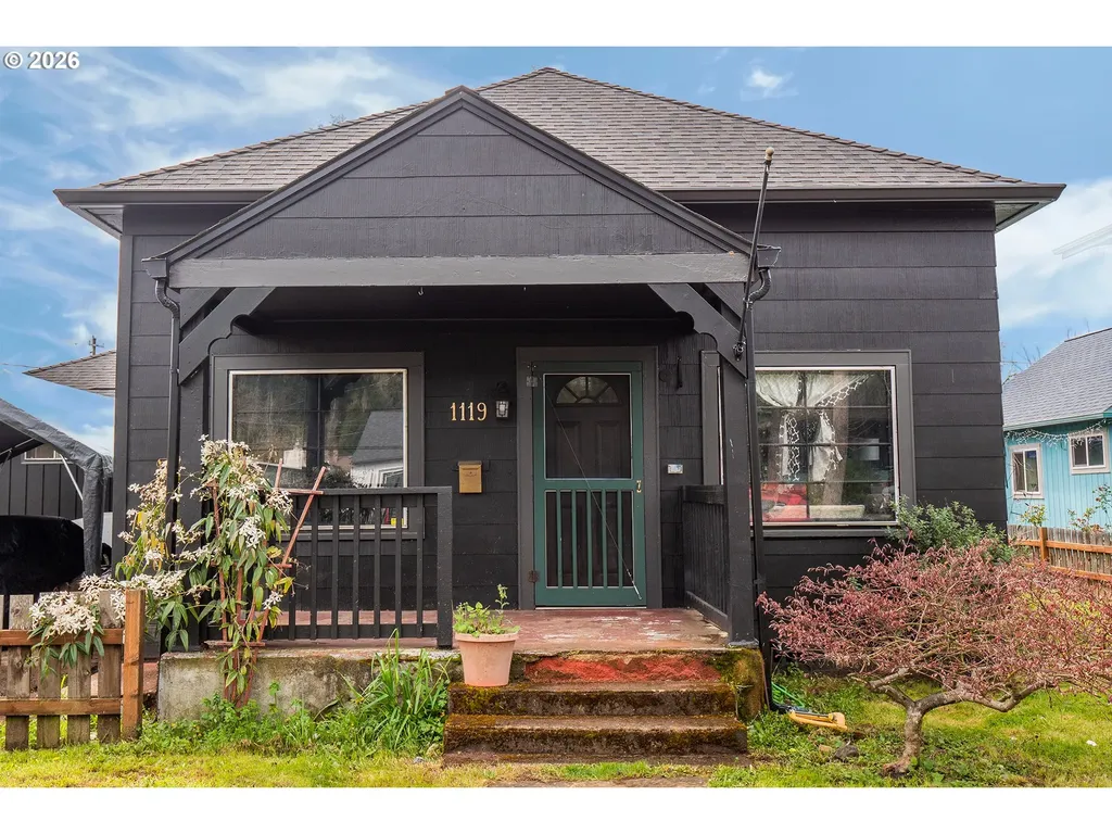 1119 Ash Avenue Cottage Grove OR 97424