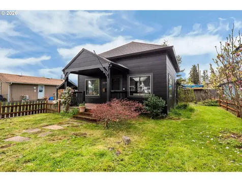 1119 Ash Avenue Cottage Grove OR 97424