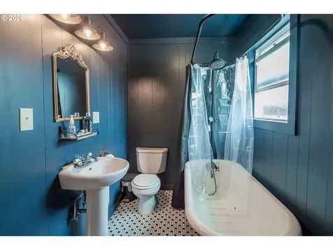 1119 Ash Avenue Cottage Grove OR 97424