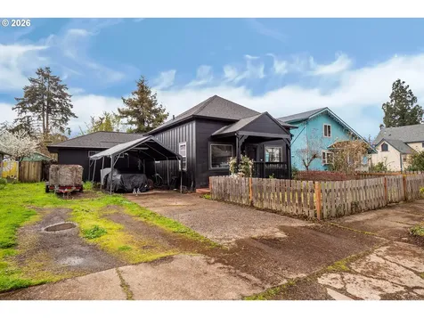 1119 Ash Avenue Cottage Grove OR 97424