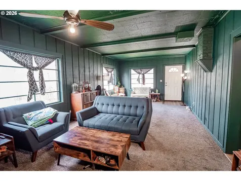 1119 Ash Avenue Cottage Grove OR 97424