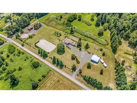 453 Riverwood Lane Oakland OR 97462