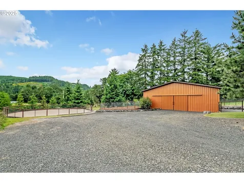 453 Riverwood Lane Oakland OR 97462