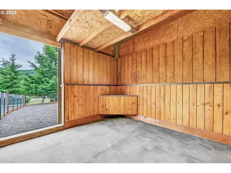 453 Riverwood Lane Oakland OR 97462