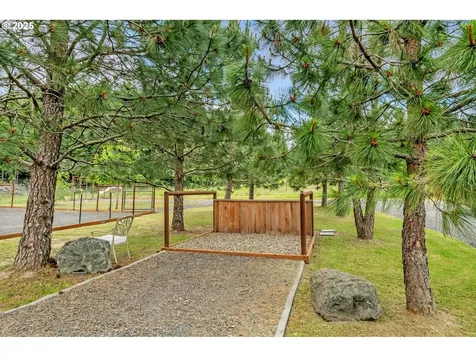 453 Riverwood Lane Oakland OR 97462