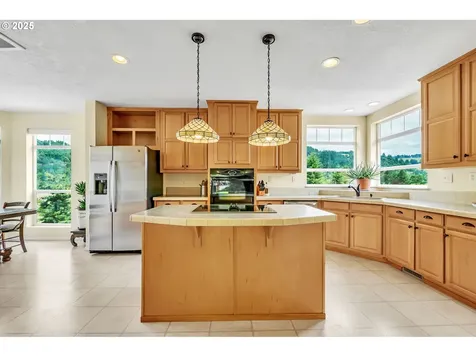 453 Riverwood Lane Oakland OR 97462