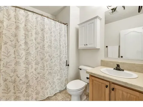 453 Riverwood Lane Oakland OR 97462