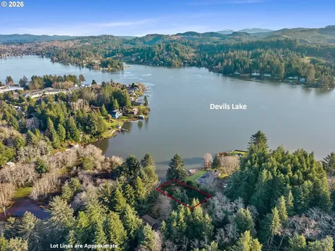 NE Lake Drive Lincoln City OR 97367