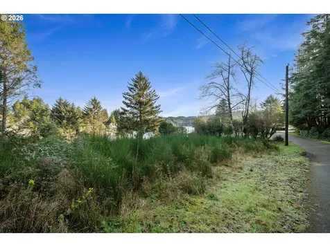 NE Lake Drive Lincoln City OR 97367