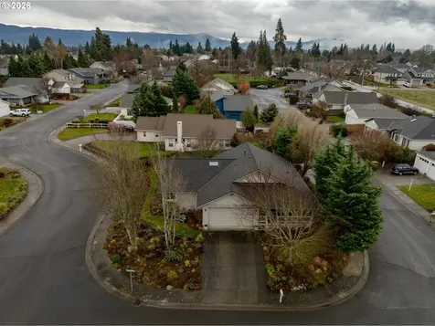 3653 Park Place Hood River OR 97031