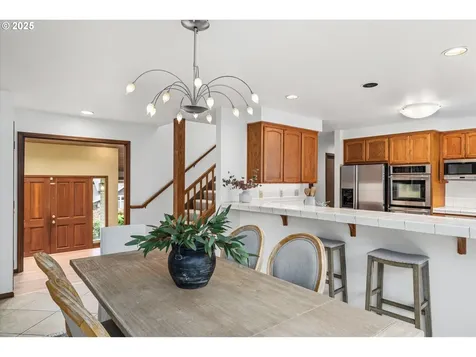 5159 Solar Heights Drive Eugene OR 97405