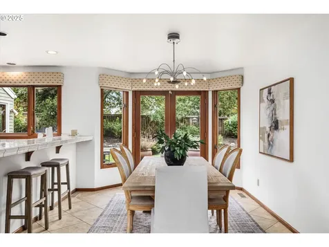 5159 Solar Heights Drive Eugene OR 97405