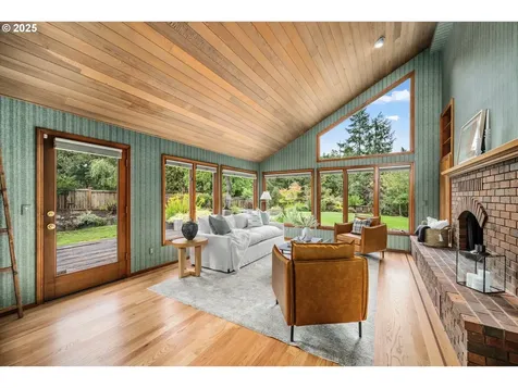 5159 Solar Heights Drive Eugene OR 97405