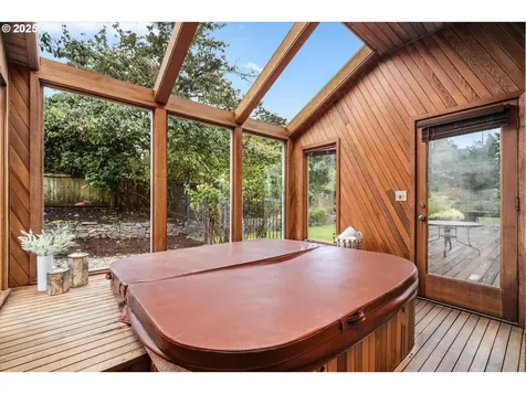 5159 Solar Heights Drive Eugene OR 97405
