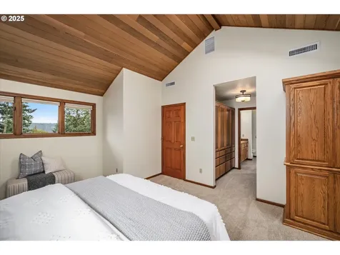 5159 Solar Heights Drive Eugene OR 97405