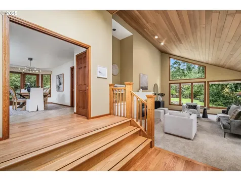 5159 Solar Heights Drive Eugene OR 97405