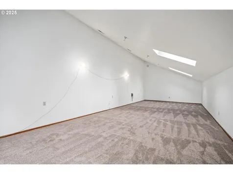 5159 Solar Heights Drive Eugene OR 97405