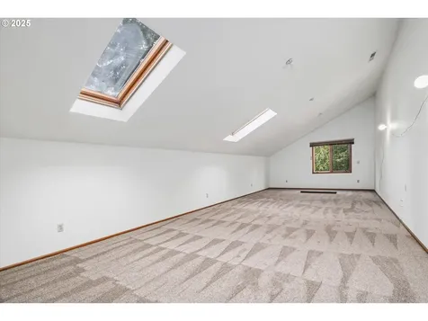 5159 Solar Heights Drive Eugene OR 97405