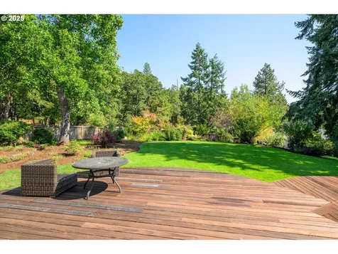 5159 Solar Heights Drive Eugene OR 97405
