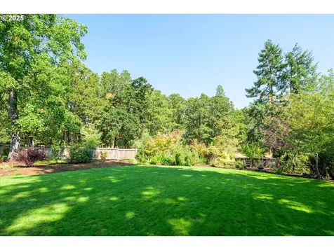 5159 Solar Heights Drive Eugene OR 97405