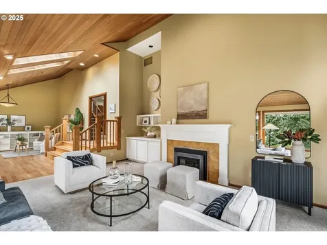 5159 Solar Heights Drive Eugene OR 97405